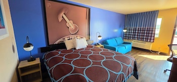 Room, 1 King Bed, Smoking