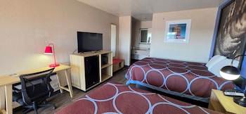 Room, 2 Queen Beds, Smoking