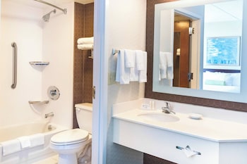 Suite, Multiple Beds, Hearing Accessible