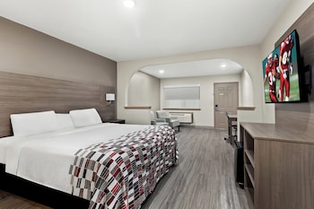 Superior Room, 1 King Bed, Non Smoking, Jetted Tub