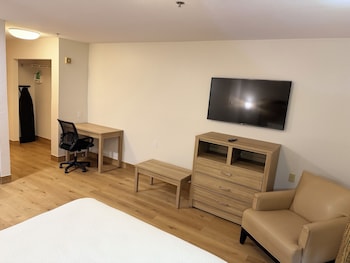 Studio, 1 Queen Bed, Non Smoking