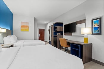 Room, 2 Queen Beds, Accessible, Non Smoking