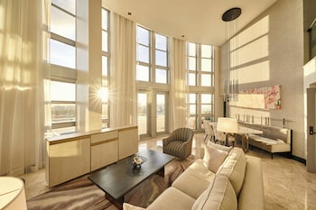 Vice Presidential City Skyline View Balcony Suite