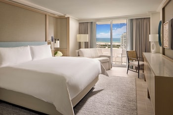 Room, 1 King Bed with Sofa bed, Balcony, Ocean View
