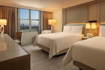 Room, 2 Double Beds, City View (City Skyline View)