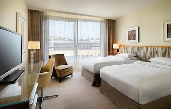 Club Room, 2 Twin Beds (Club Access)