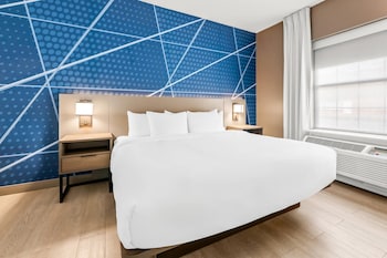 Suite, Non Smoking (Two Room King Suites with shower)