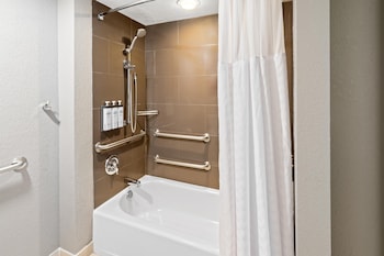 Suite, 1 Bedroom, Accessible, Bathtub