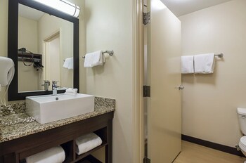 Standard Room, 2 Double Beds (Smoke Free)