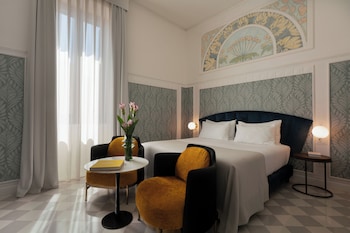 Deluxe Room, City View