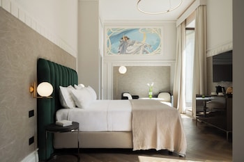 Junior Studio Suite, City View