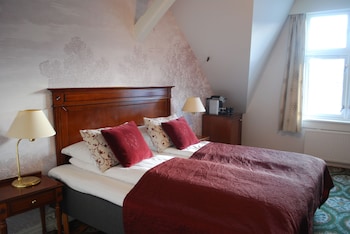 Double or Twin Room, Lake View (Historic Building)