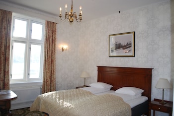 Double or Twin Room, Lake View (Historic Building)